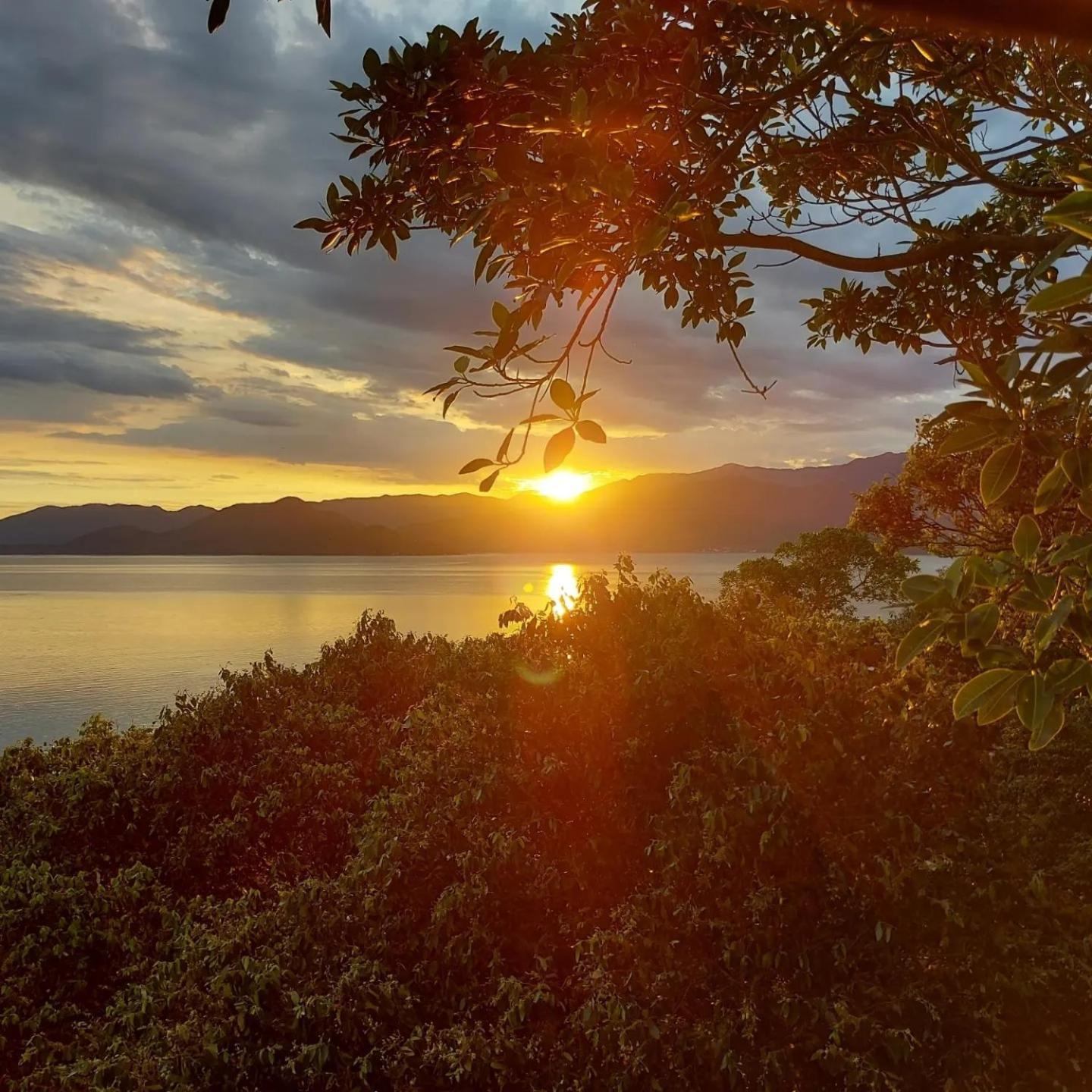 Casa na montanha com vista para o mar Florianopolis Exterior foto